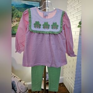 Auraquise Pink and Green Toddler Outfit with Shamrock Design Sz 3